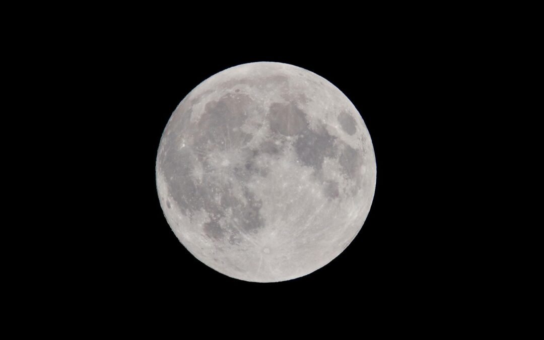 Vollmond in Waage am 12. April