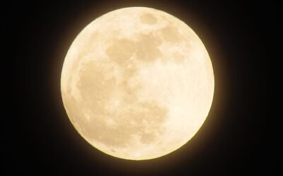 12. Mai – Vollmond im Skorpion: Tiefe Heilung, emotionale Wahrheit und Loslassen auf Seelenebene